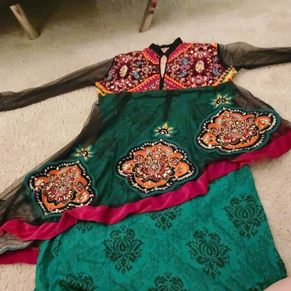 women pakistani dresses